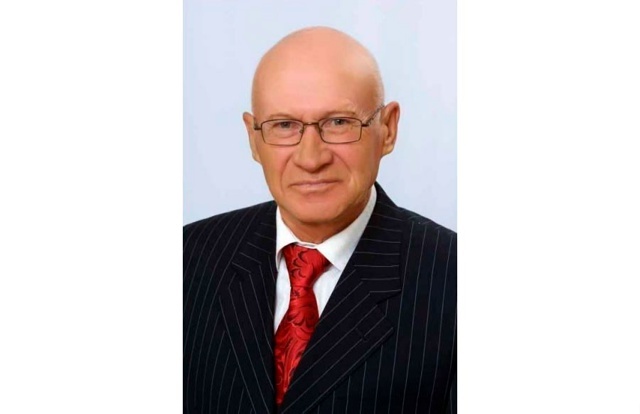    Профессор Ушаков на стройке ХХ века