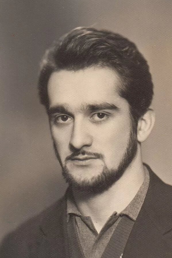 Виктор Камидатович Джениа (Виктор Абаза) 