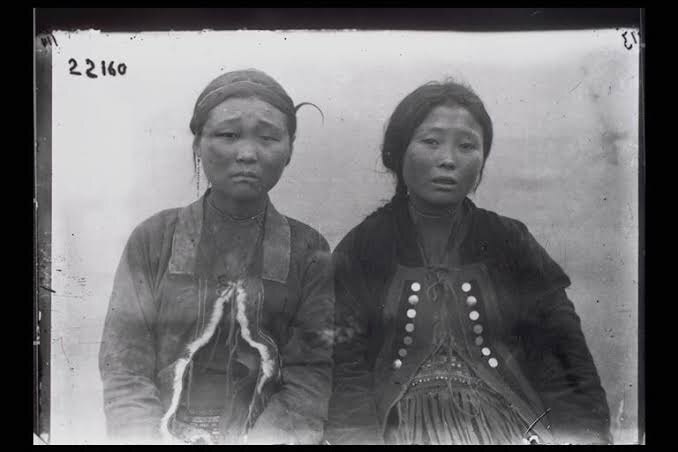 Женщины юкагирки, 1902 г. (по материалам Джесуповской Северо-тихоокеанской экспедиции).