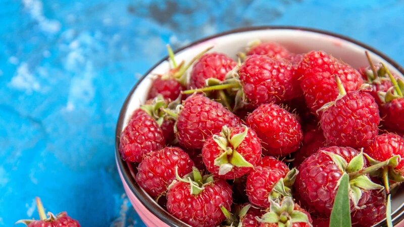     Малина. freepik.com/kamranaydinov