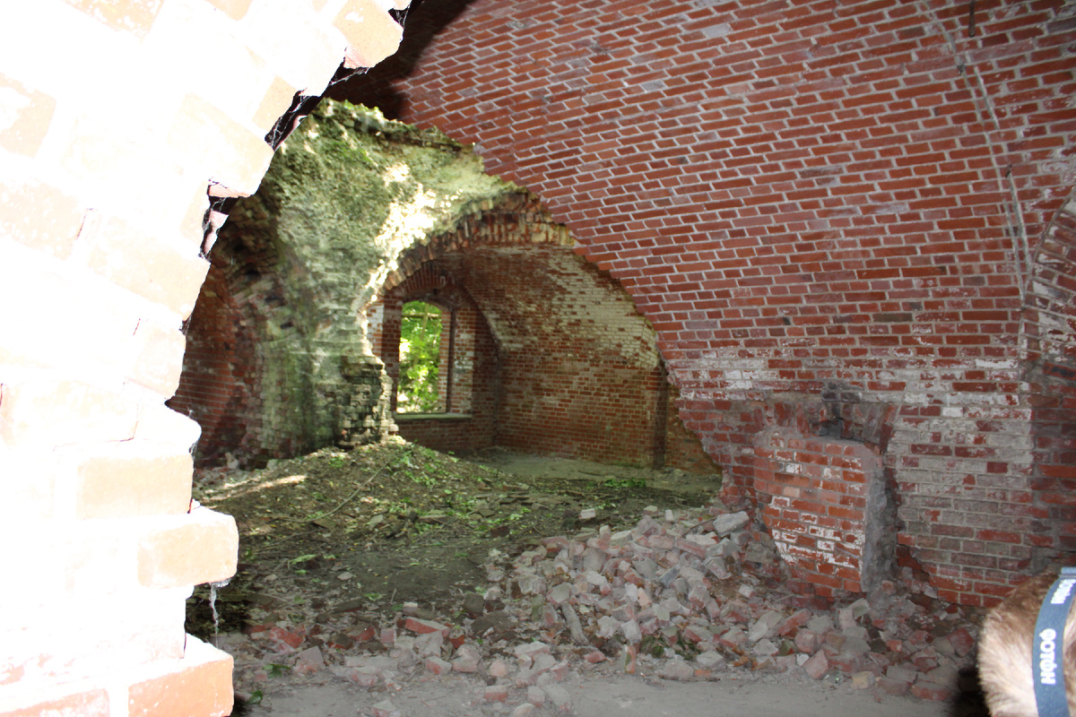 Каземат вскрыроый снарядом