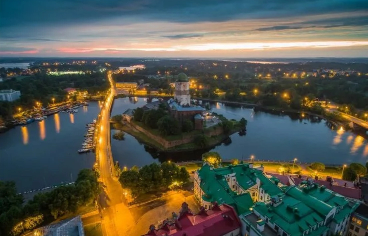 Иллюстративный материал заимствован из общедоступных ресурсов интернета, не содержащих указаний на авторов этих материалов и каких-либо ограничений для их заимствования