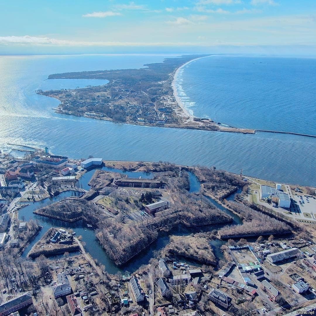 Балтийск в прохладное время года