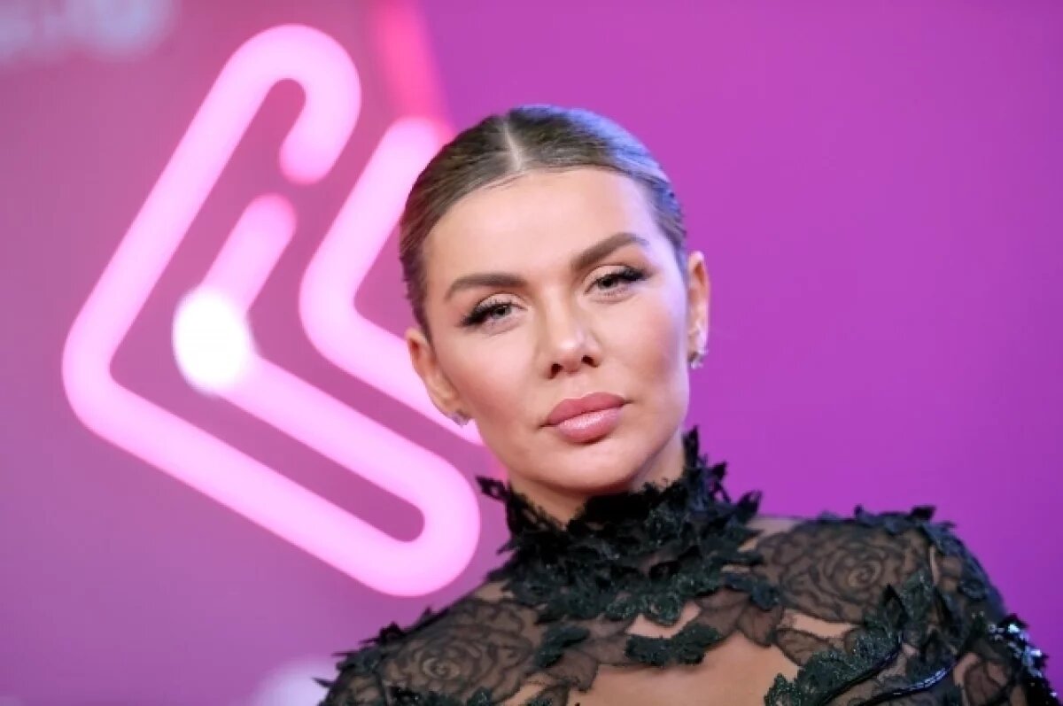    Седокова запрещала Тимме ставить на тумбочку фото его 6-летнего сына
