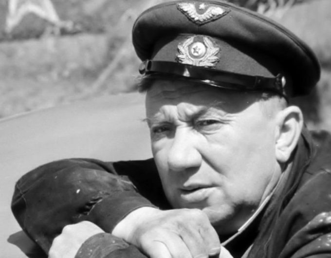 «В бой идут одни „старики“» / Киностудия Довженко