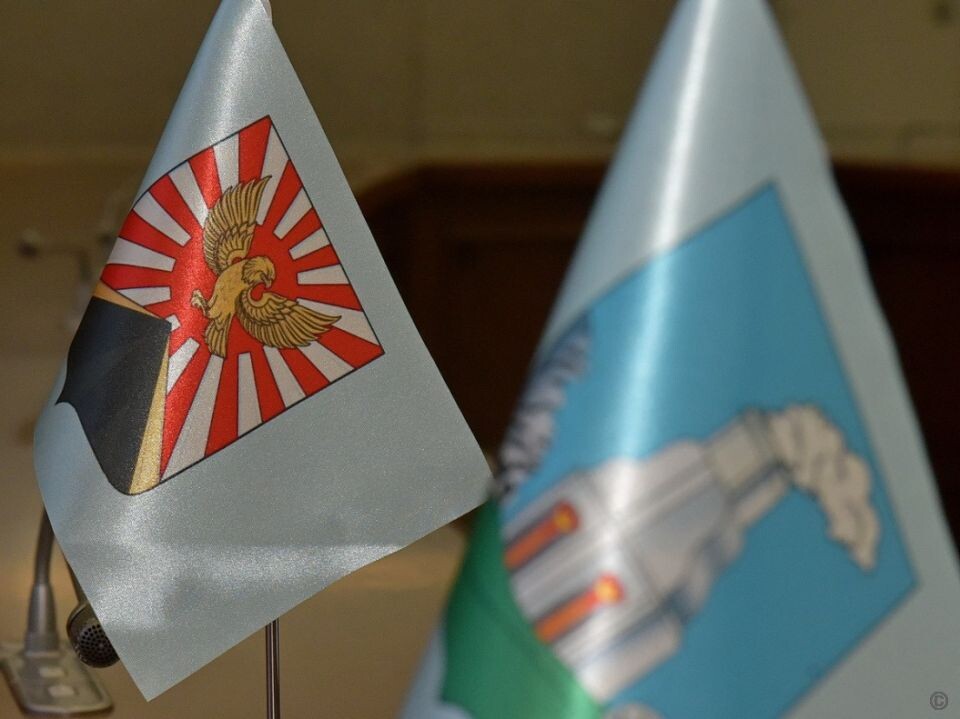    Барнаульский лицей и учебно-воспитательный комплекс ЛНР подписали соглашение. Источник: Администрация Барнаула