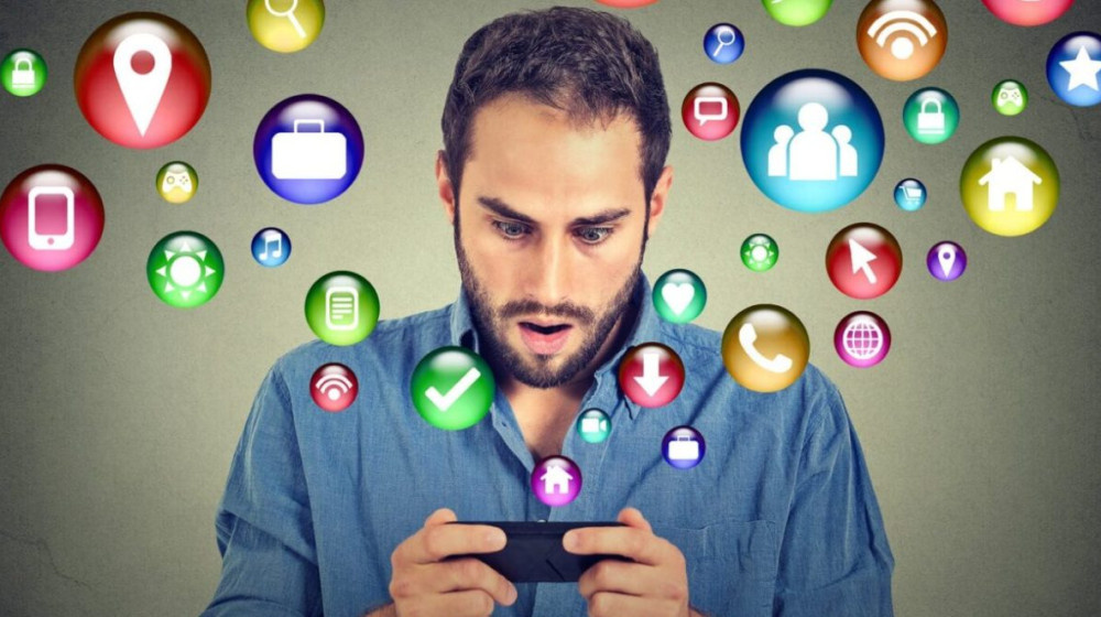    Смартфоны украли реальность и вот кто за это ответит