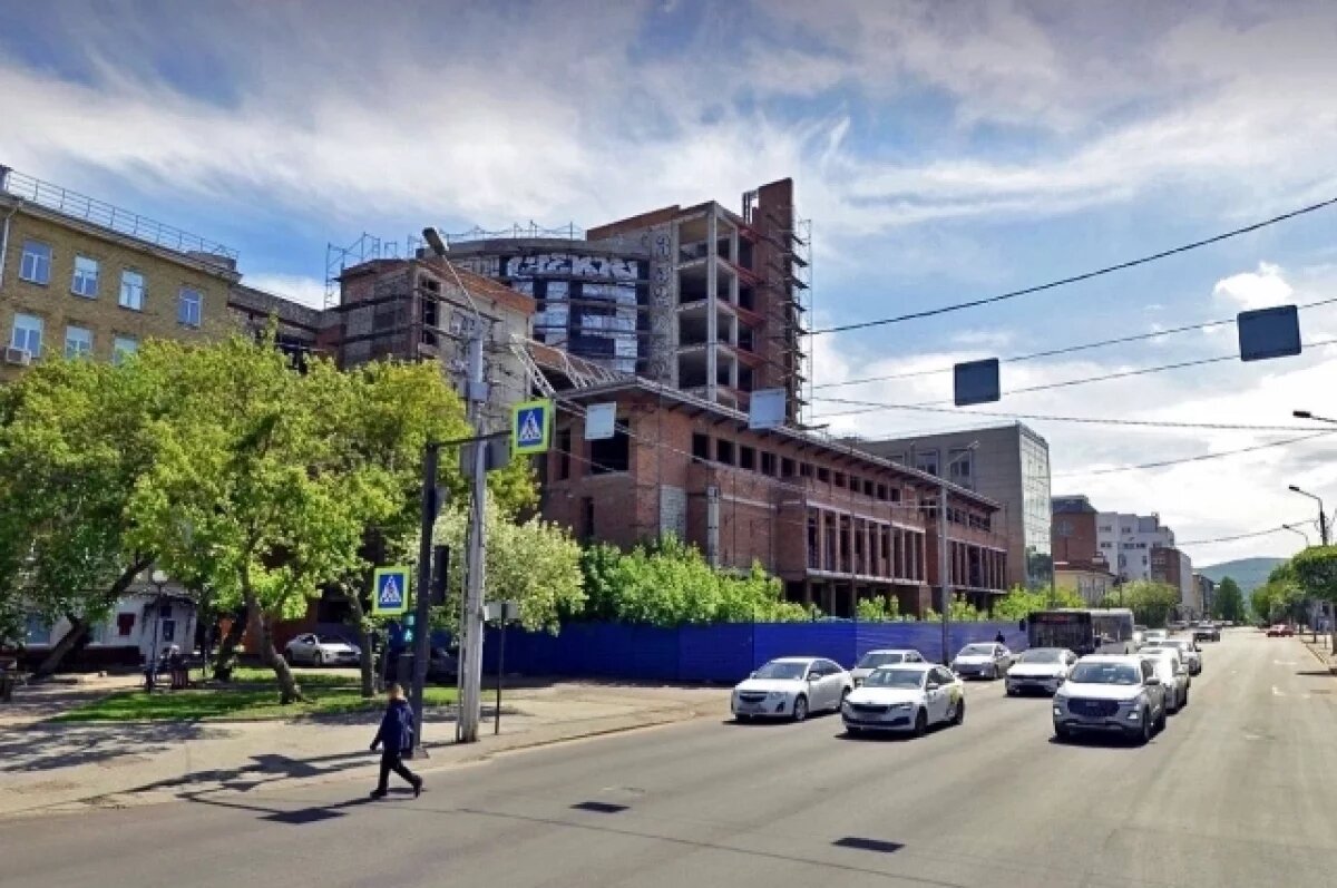    В Красноярске у застройщика изъяли недостроенную гостиницу на Сурикова