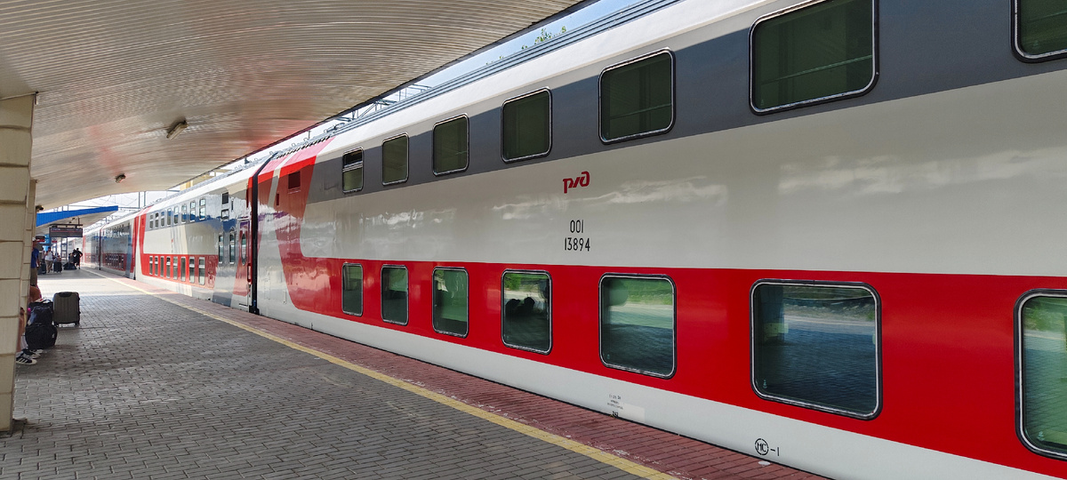 2-х этажный поезд