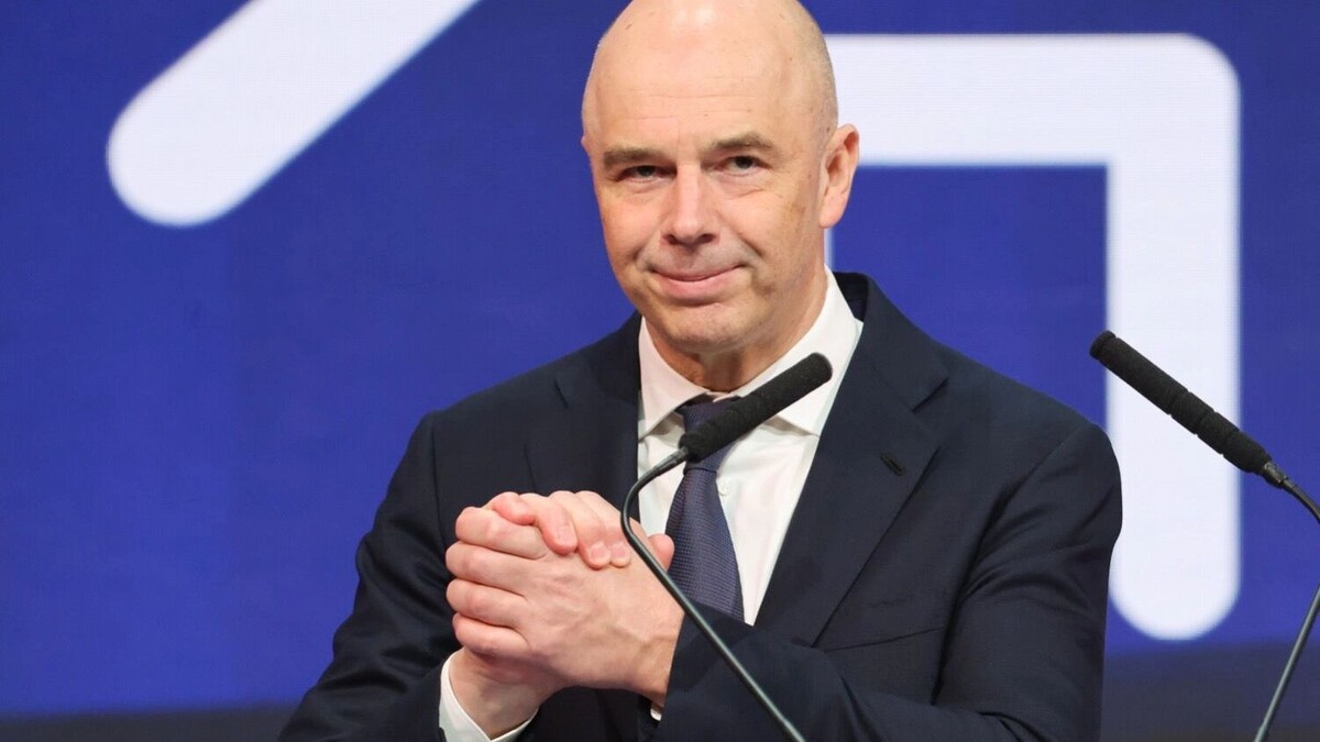 Министр финансов РФ Антон Силуанов радуется росту ненефтегазовых доходов, но эти доходы растут в том числе и за счет повышения налогов. Фото: Карпухин Сергей. ТАСС