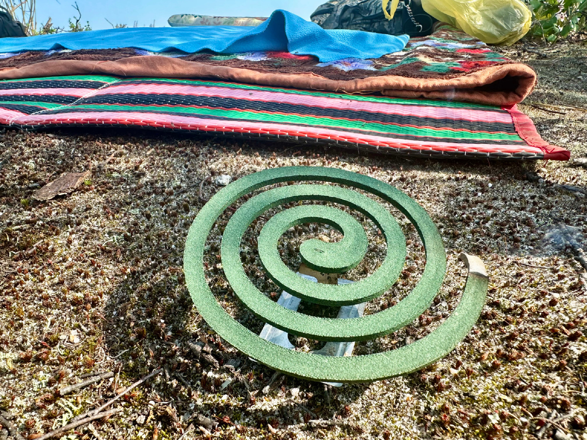 Спираль против комаров в ЯНАО не помогает.