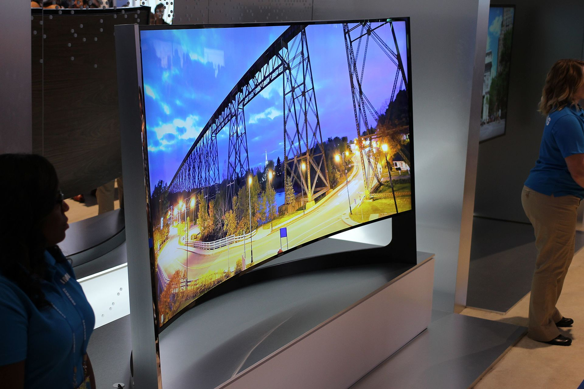By Maurizio Pesce from Milan, Italia - Samsung Panoramic Curved UHD TV 105", CC BY 2.0, https://commons.wikimedia.org/w/index.php?curid=51017645