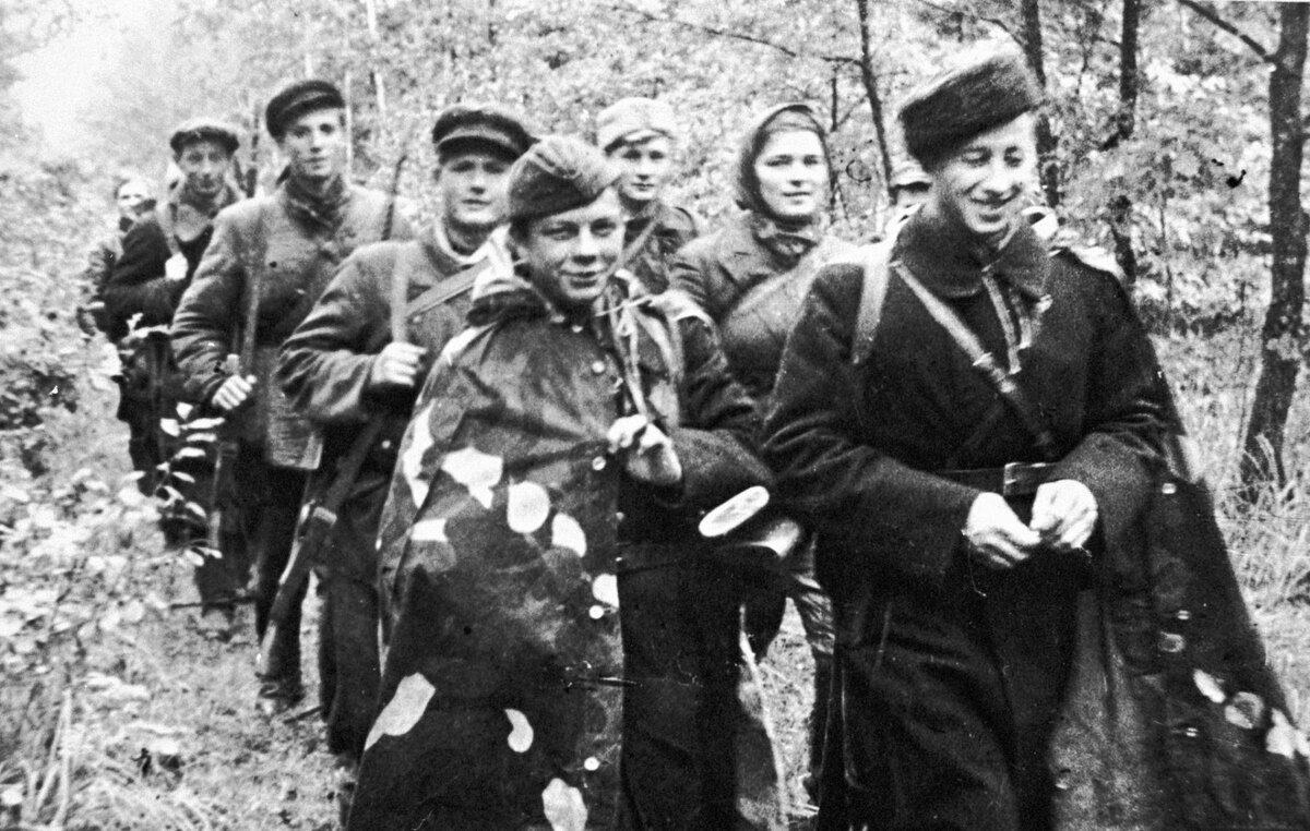 Советские партизаны в годы ВОВ