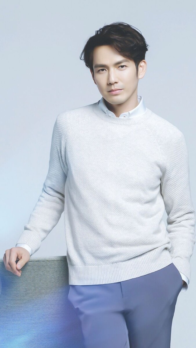 Актер Уоллис Чун