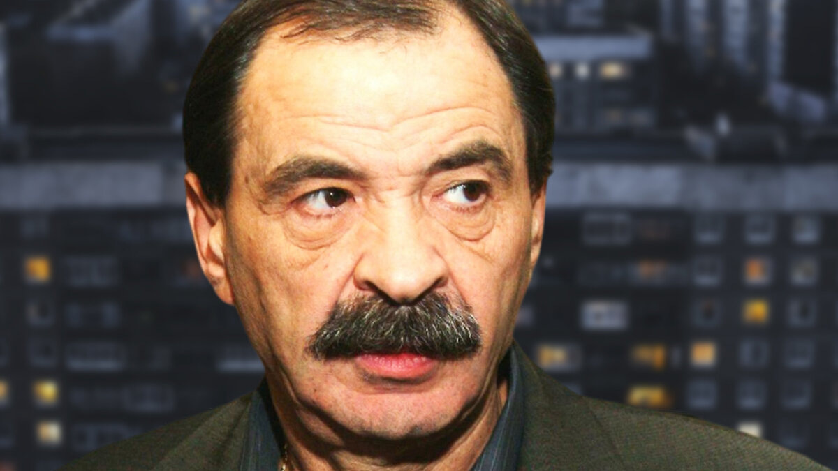 Илья Олейников