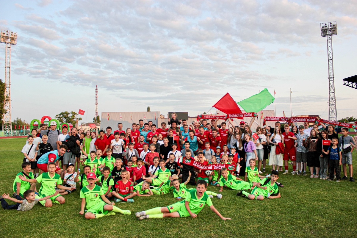 Победное послематчевое фото