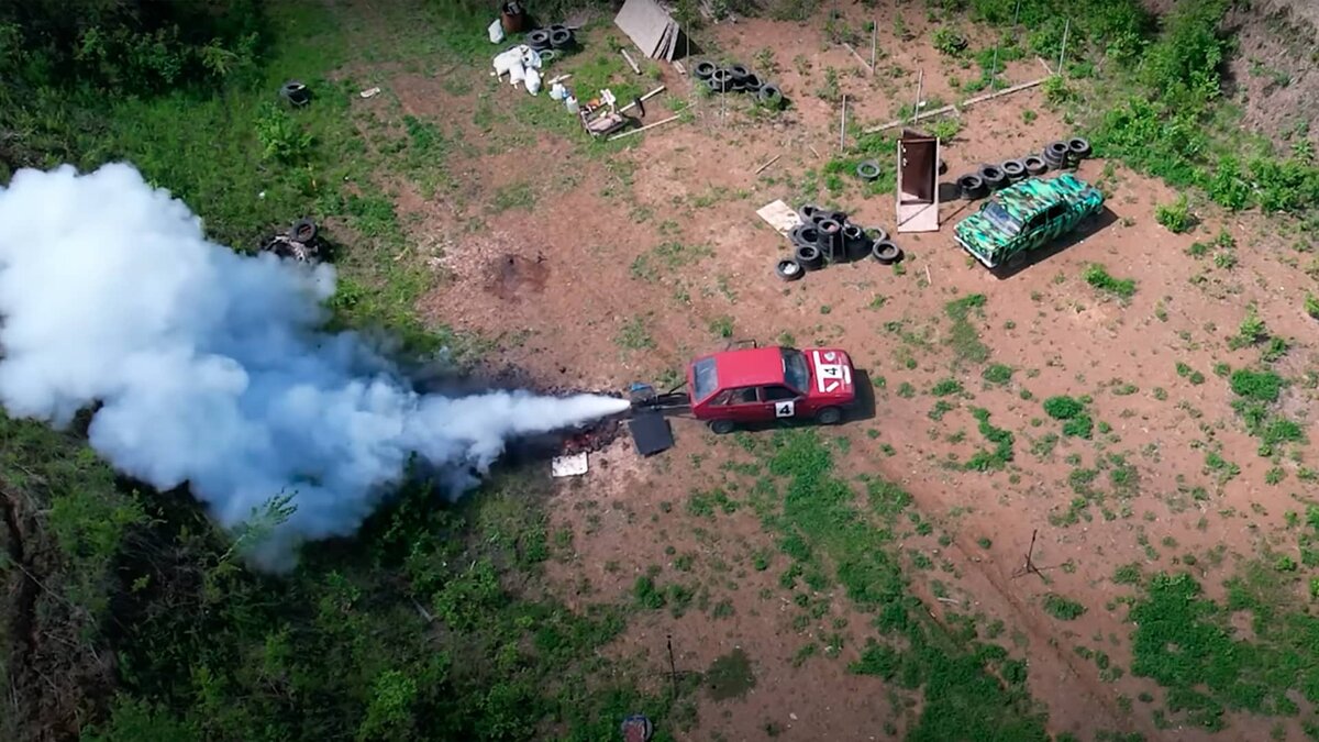    Автоблогеры запустили ВАЗ-2109 на реактивной тяге / YouTube: Гараж 54