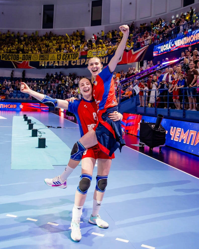    Варвара Сёмина и Валерия Собкало в топ-10 лучших трансферов года