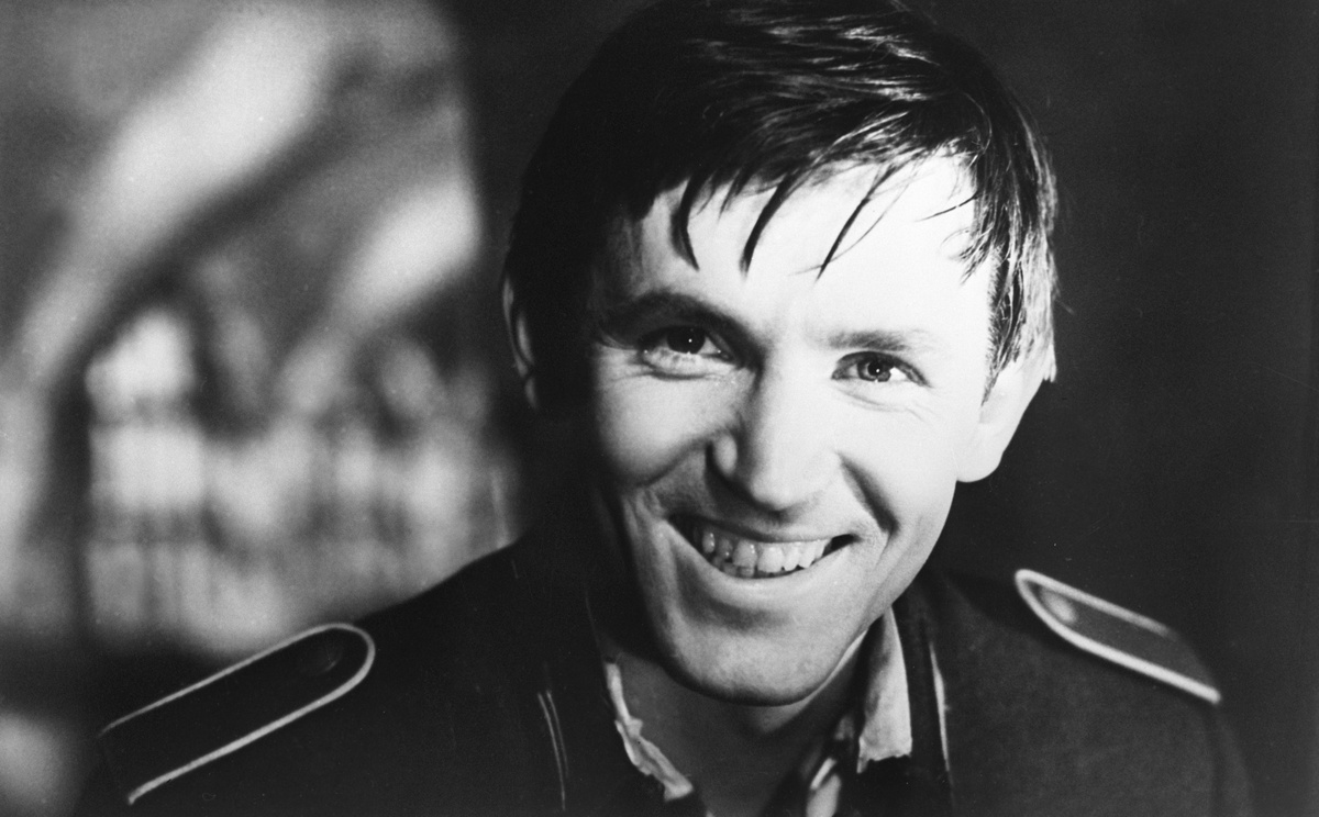     Актёр Станислав Любшин / РИА Новости / Кадр из фильма «Щит и меч» (1968)