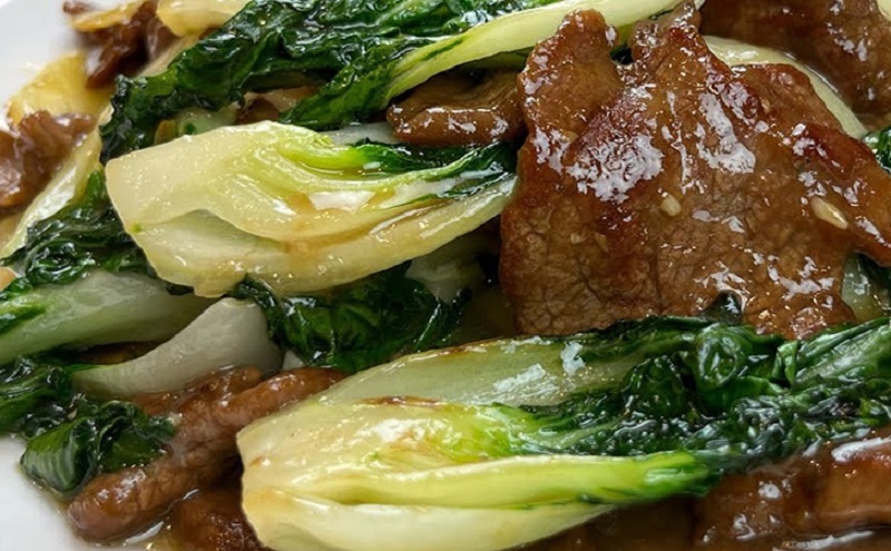 Говядина и овощи по-азиатски: сочный полезный ужин