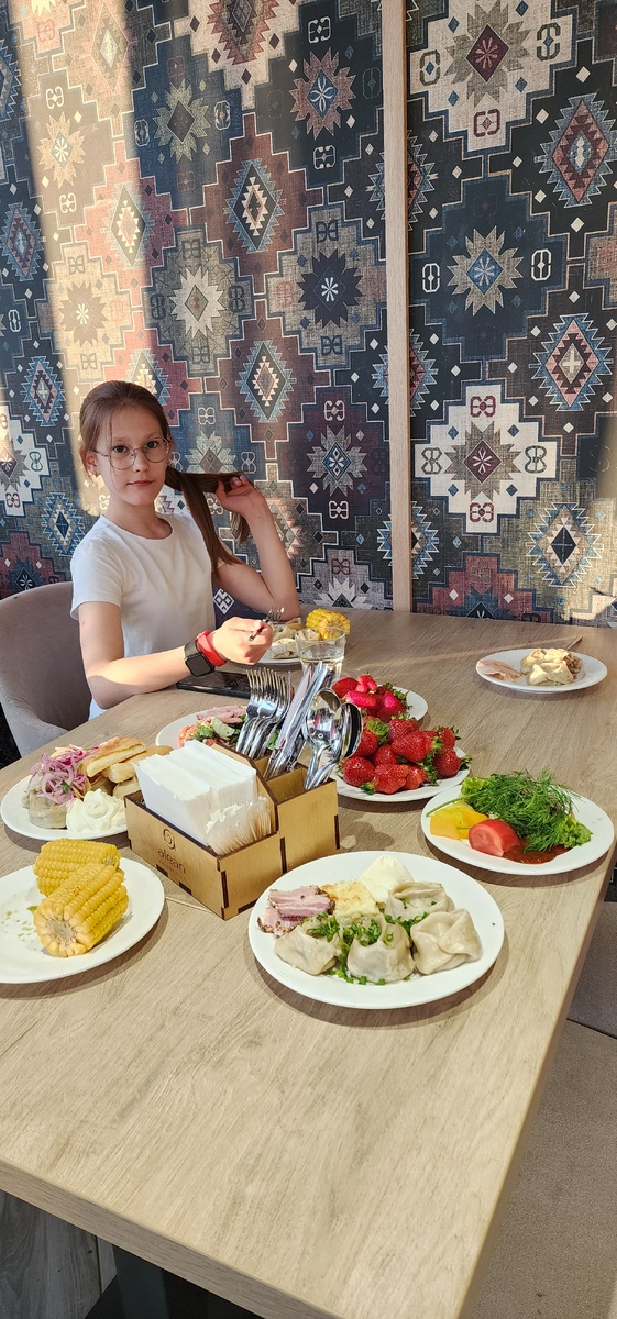 Один из ужинов в июне