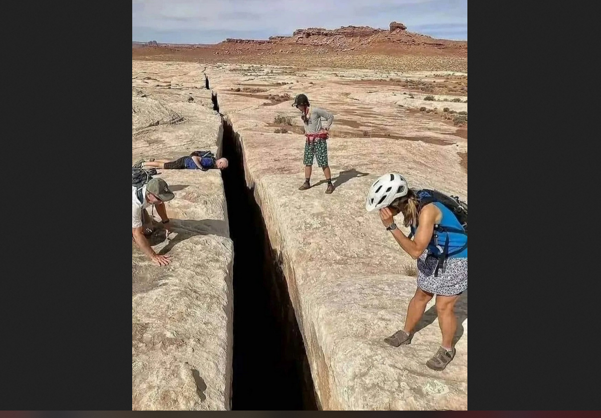 Разлом Сан-Андреас. Фото из открытого источника в Вконтакте