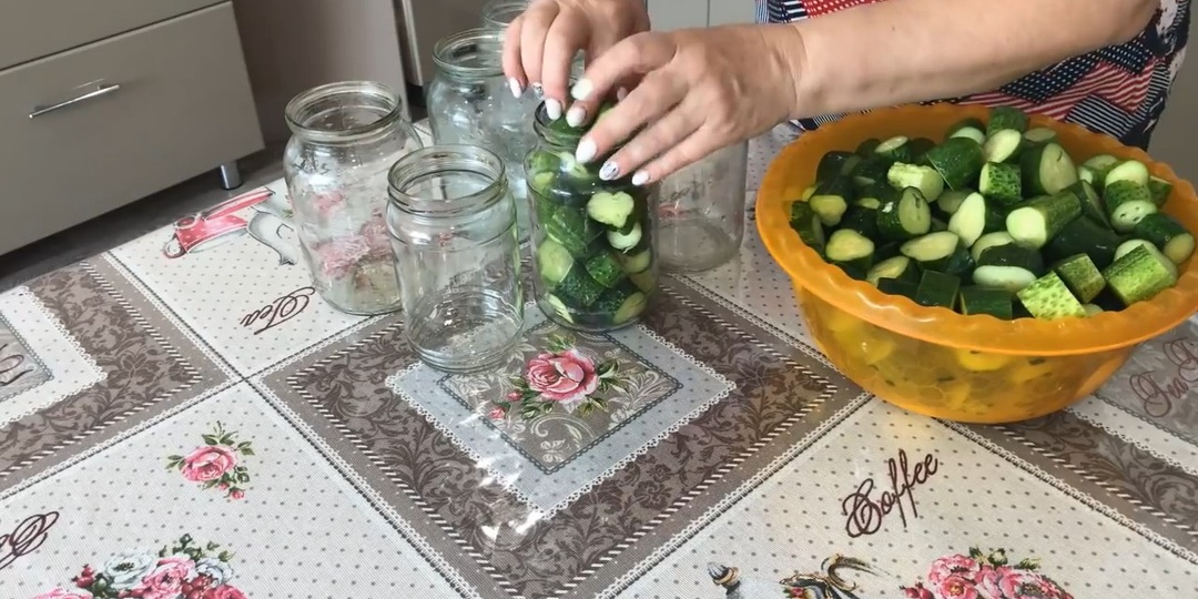 Огурцы по-фински — это самая вкусная заготовка на зиму.