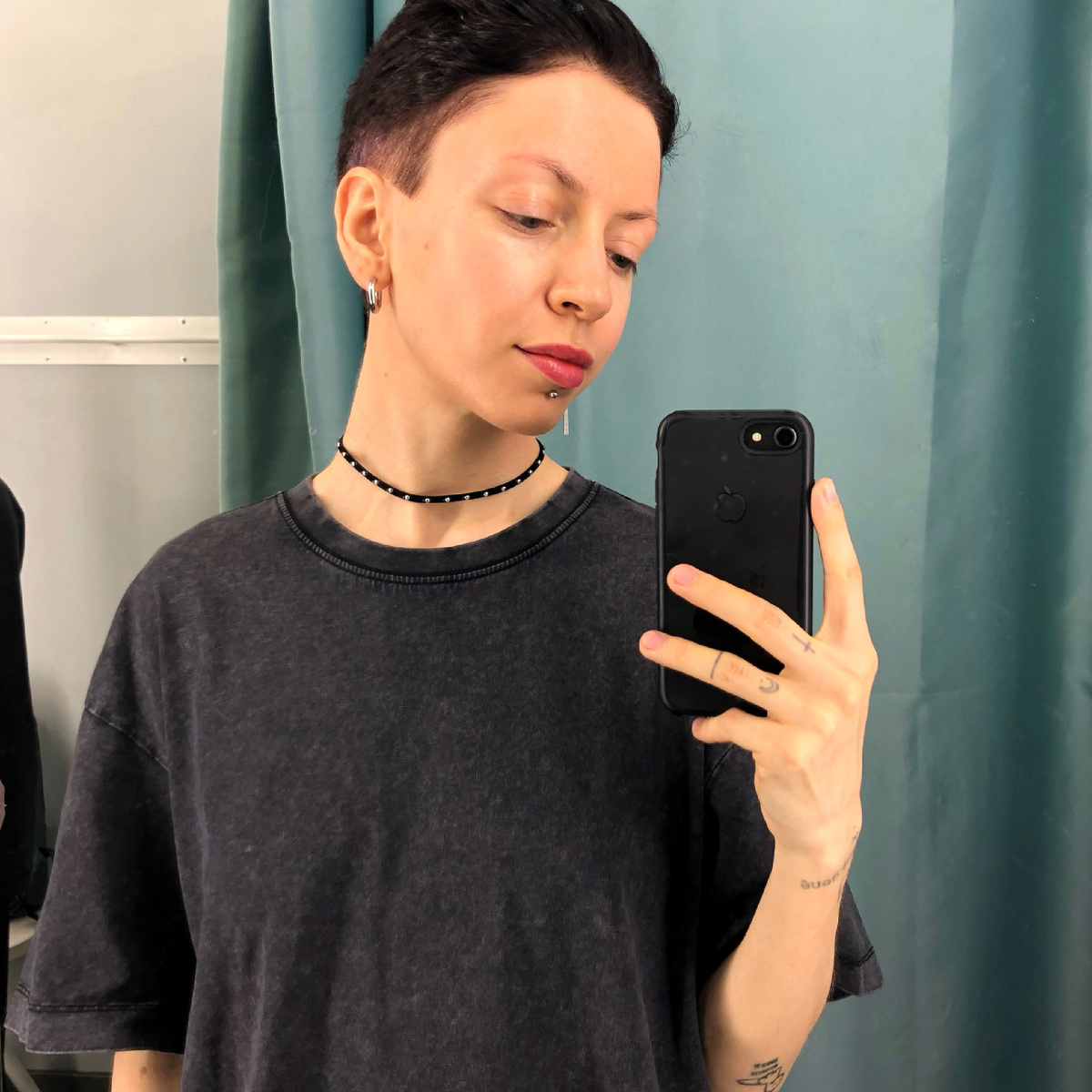 Меня зовут Даша, мне 34 годика, и благодаря простым регулярным действиям я ещё не превратилась в отёкший шарик - хотя очень к этому склонна