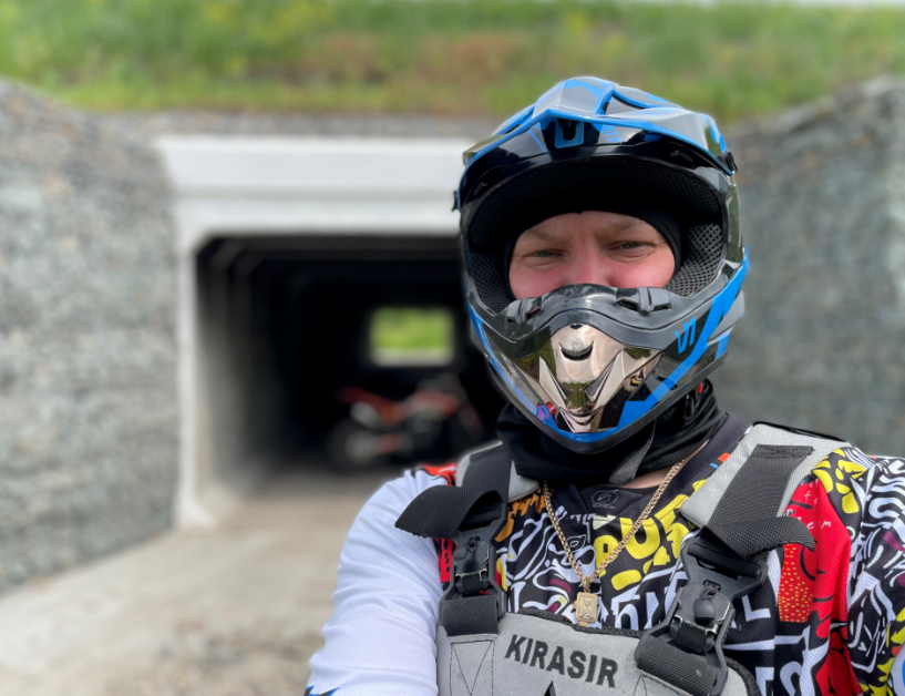 Проезд под трассой, на пути к Арскому!