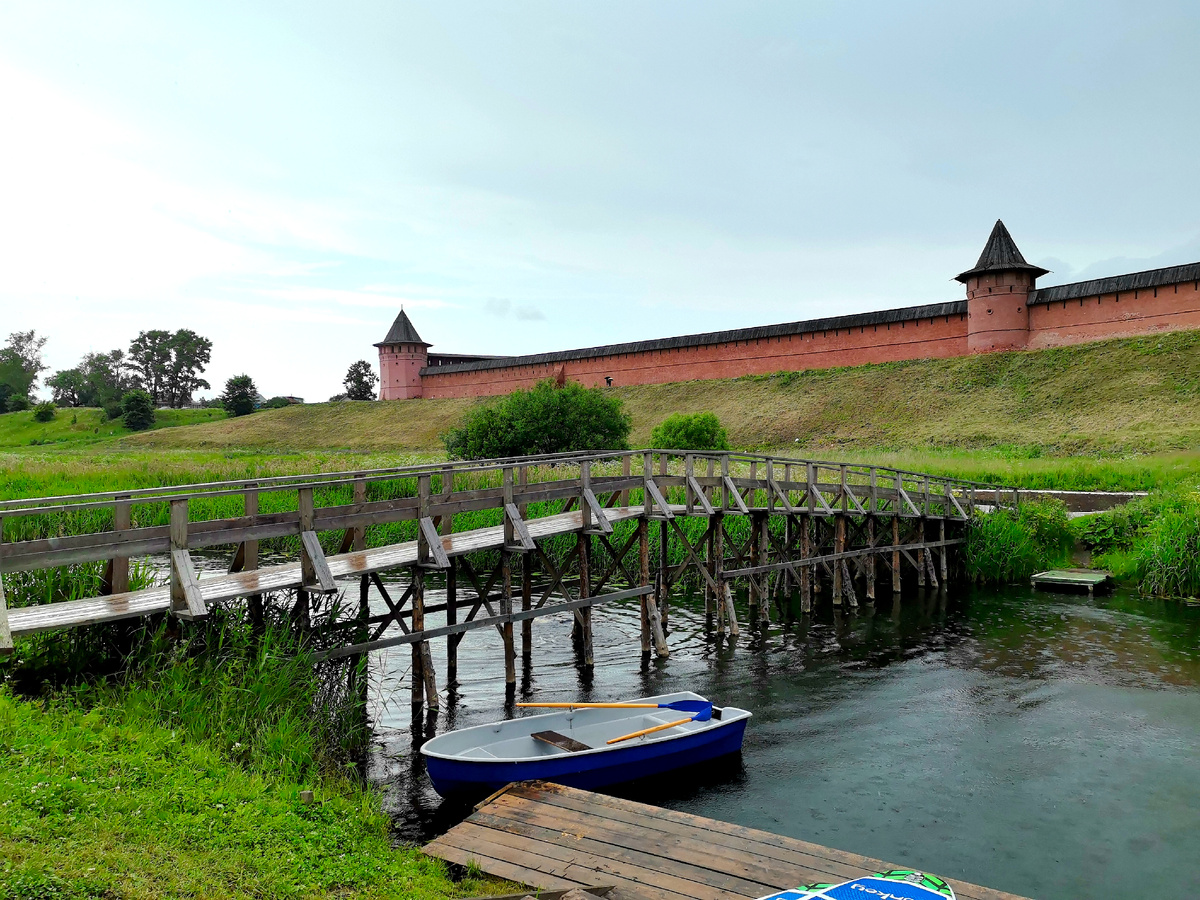 Стены Спасо-Евфимиева монастыря
