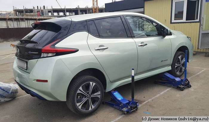 Наш Nissan Leaf на родных 17-ых колёсах