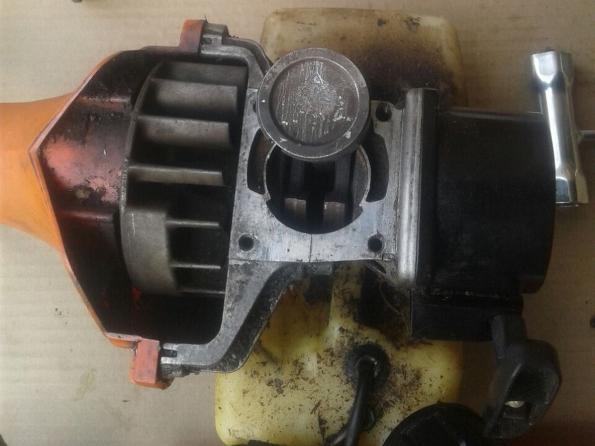 Снял цилиндр. Фото автора