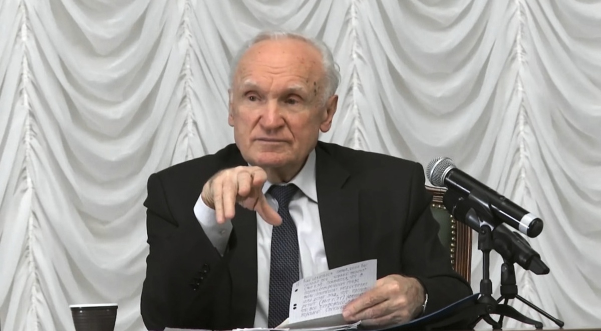 Алексей Ильич Осипов — учёный-богослов, педагог и публицист, доктор богословия, заслуженный профессор Московской духовной академии, апологет, проповедник, писатель, православный катехизатор.