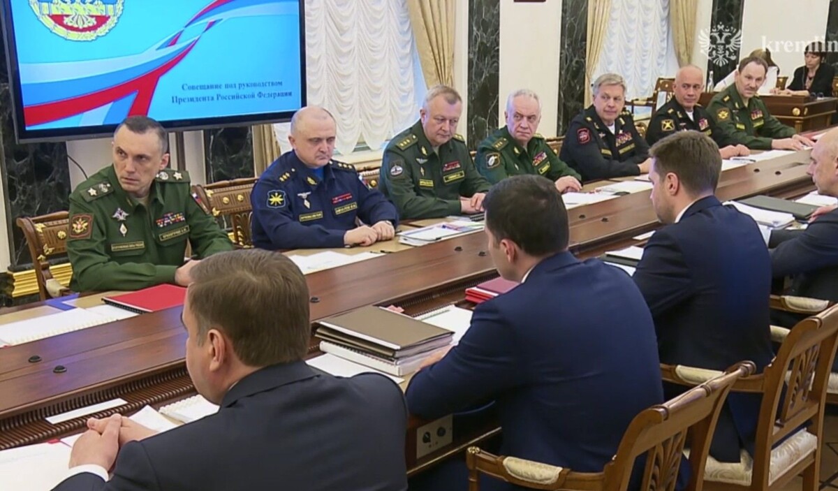     / Источник: Кадр из видео