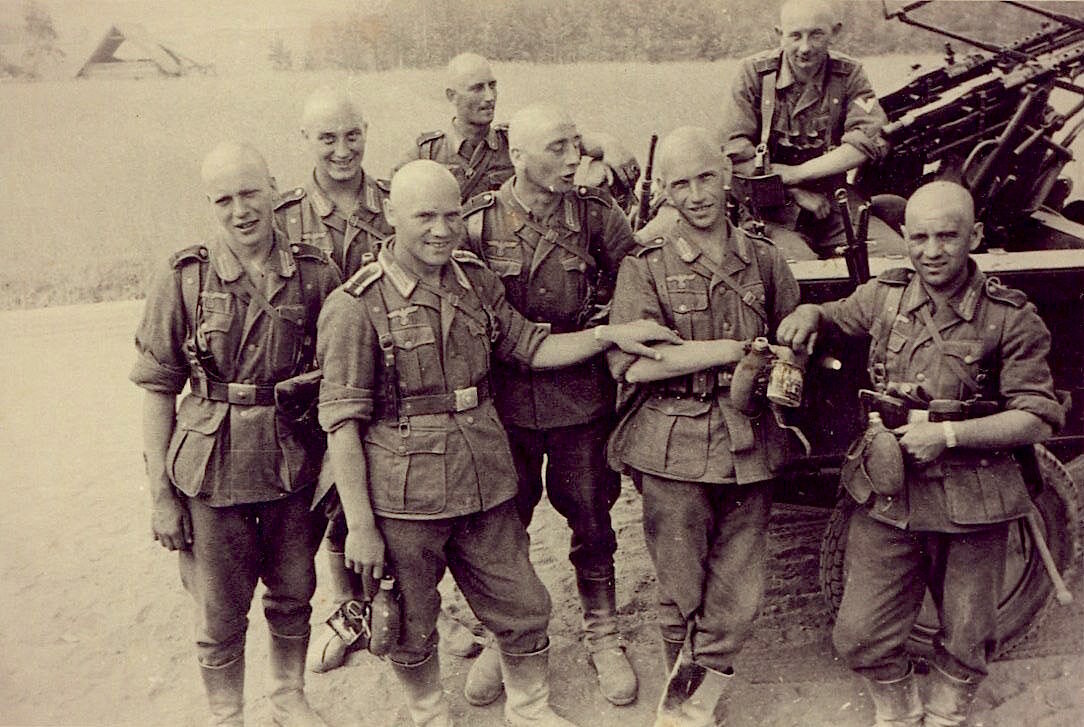 Немецкий штрафбат, большая часть которого войдет в карательный отряд "Дерливангер"