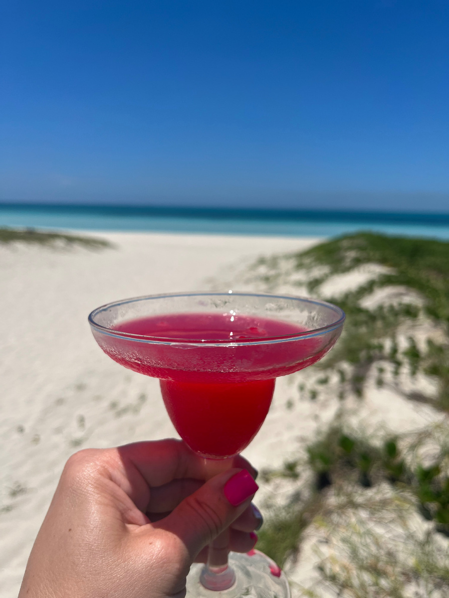 Коктейль в отеле