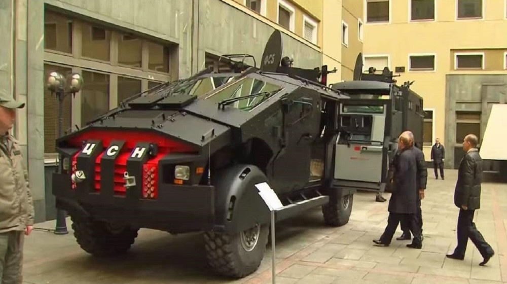    Раскрываем тайны первого лица России: что скрывает спецборд