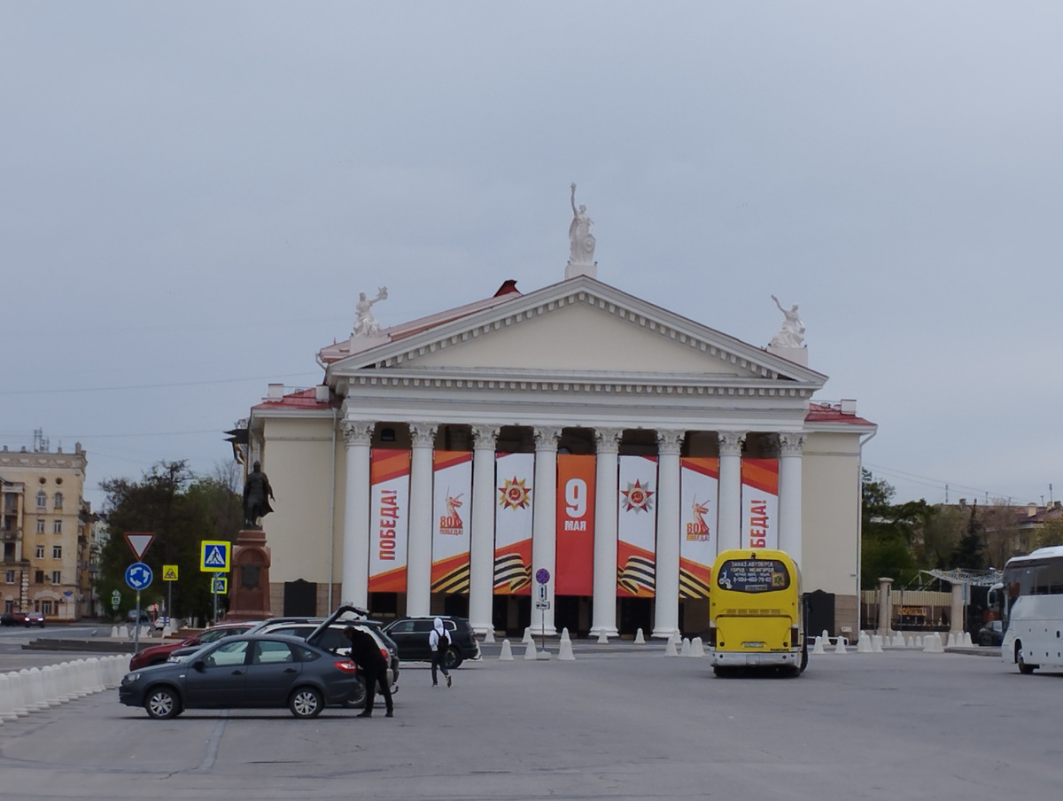 Новый экспериментальный театр (ФОТО АВТОРА)