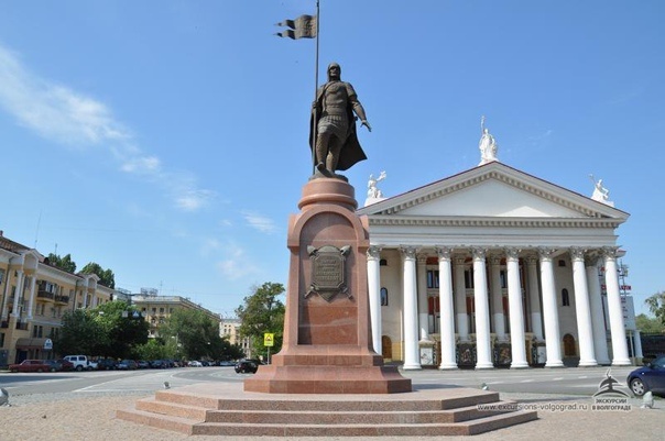 Памятник Александру Невскому (фото из открытых источников интернета)