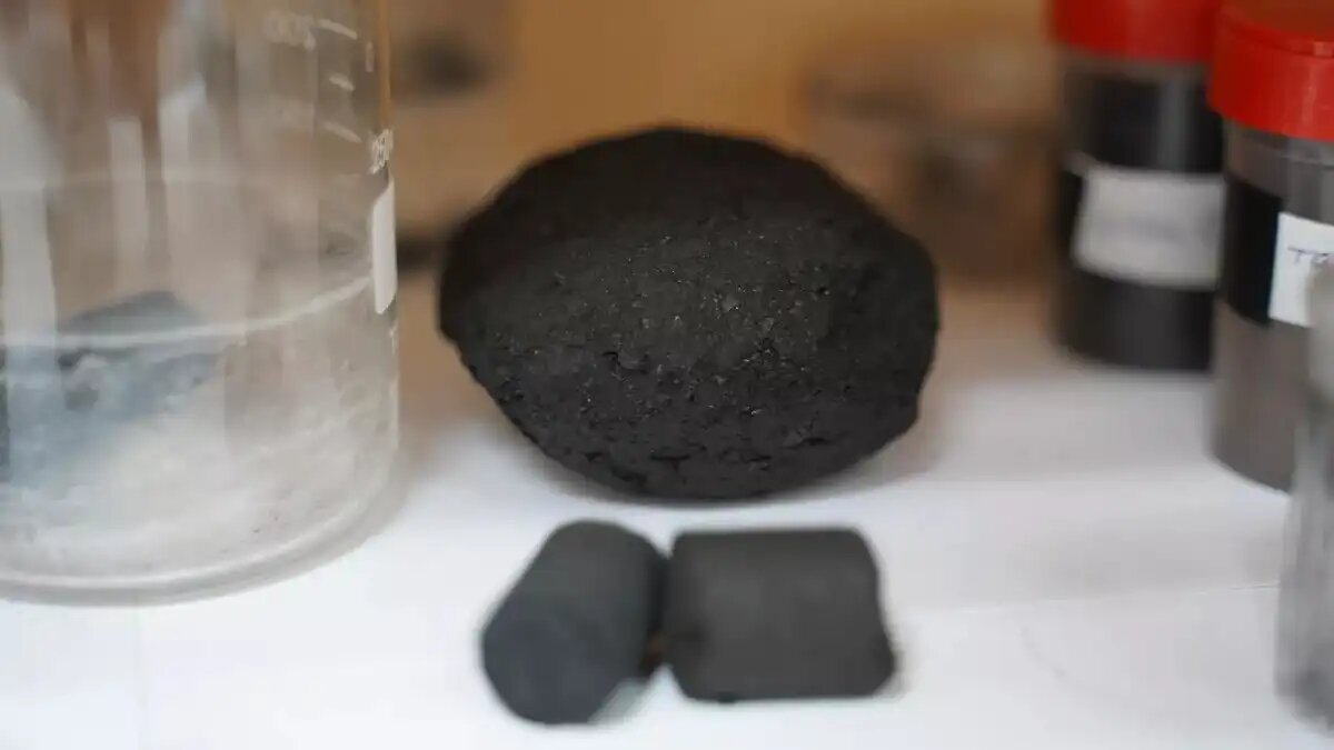 Фото: пресс-служба ТюмГУ
Биоуголь (фото иллюстративное)