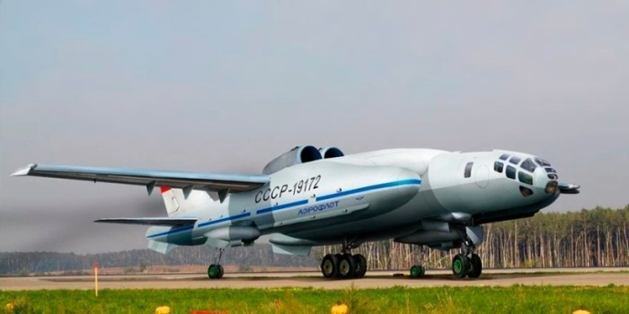 В итоге превратили в экраноплан. /Фото: ВКонтакте.