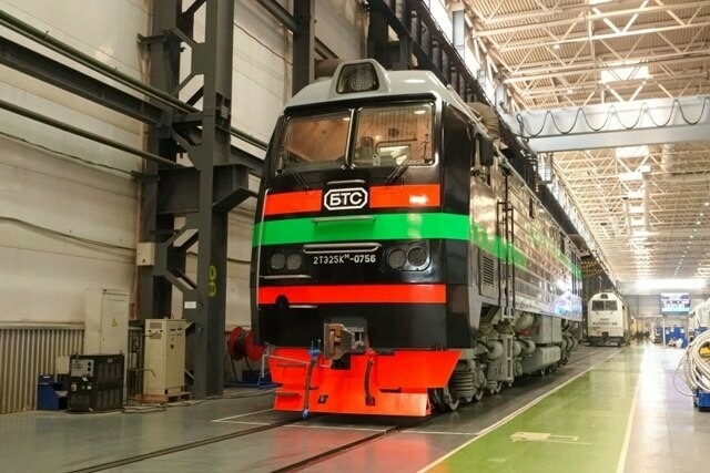   Тепловоз 2ТЭ25КМ