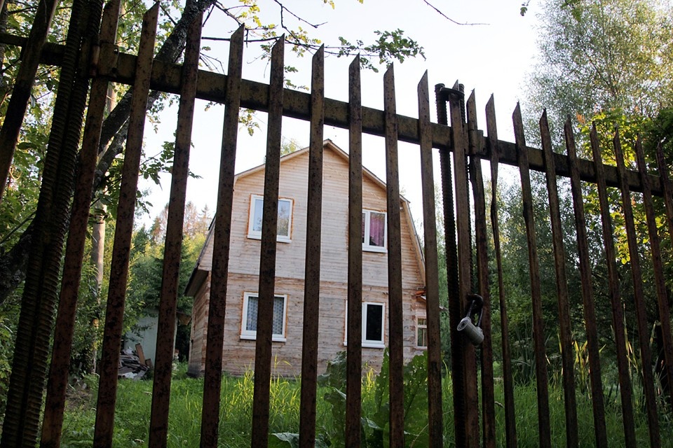    Главное требование к любому забору — он не должен «заезжать» за территорию земельного участка РАСЮК Татьяна Витальевна