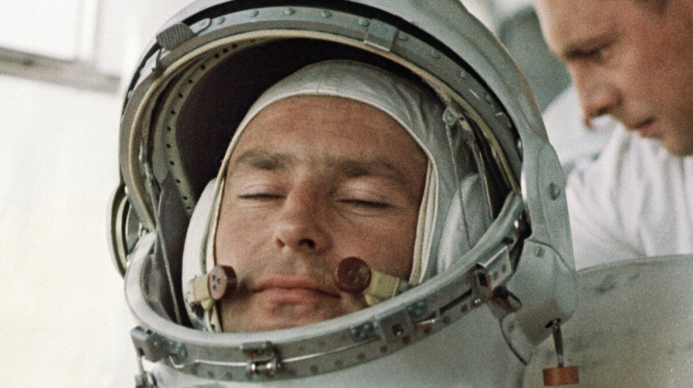    Второй космонавт в тени Гагарина 17 витков которые изменили историю