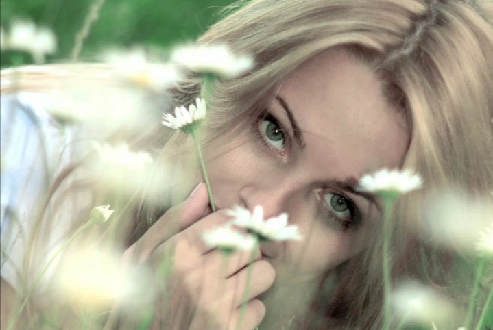 Красивые и грустные глаза