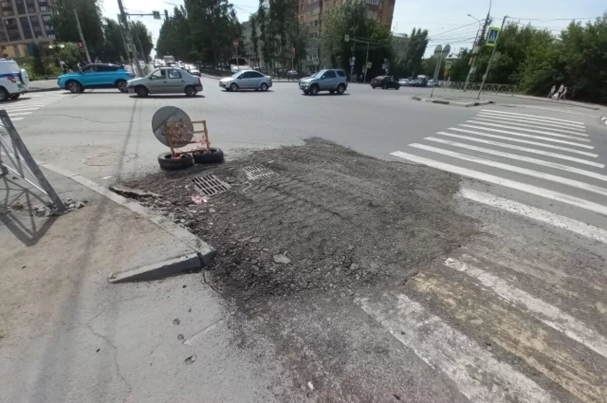    В Новосибирске необходимо отремонтировать 12 участков Красного проспекта