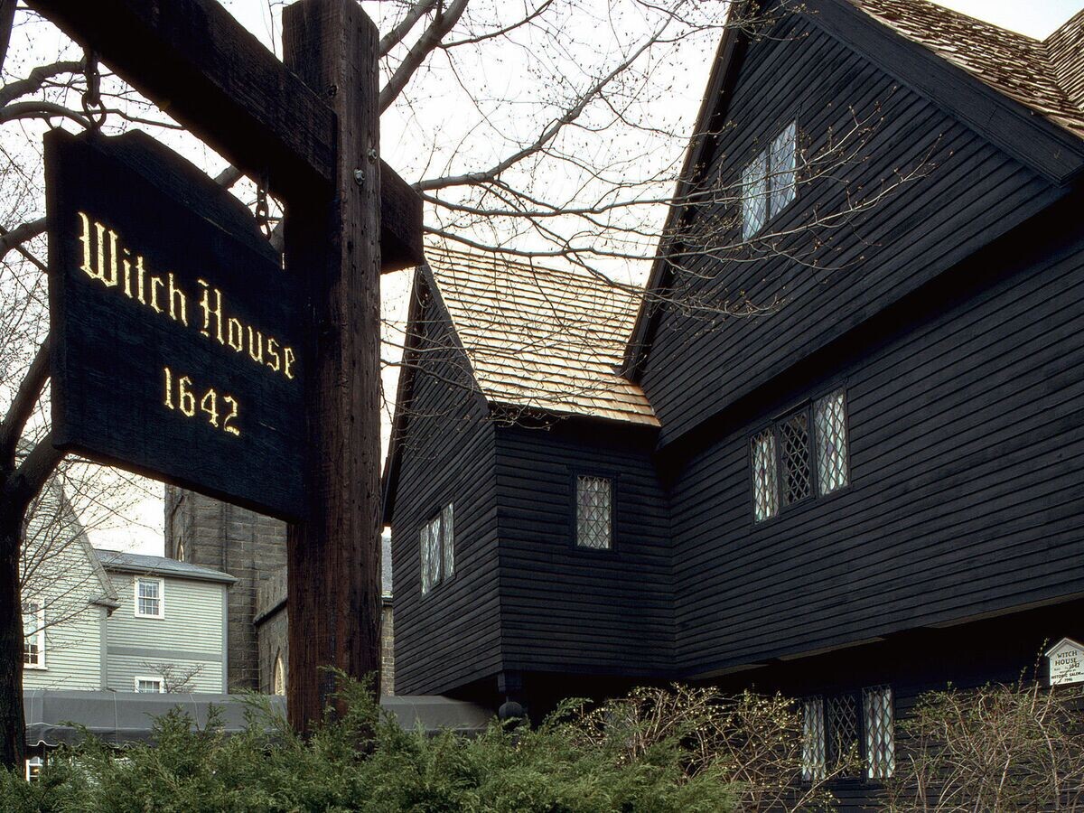    Дом ведьм в Салеме, СШАCC BY-SA 4.0 / SalemPuritan / The Salem Witch house of Salem Massachusetts / Cropped image
