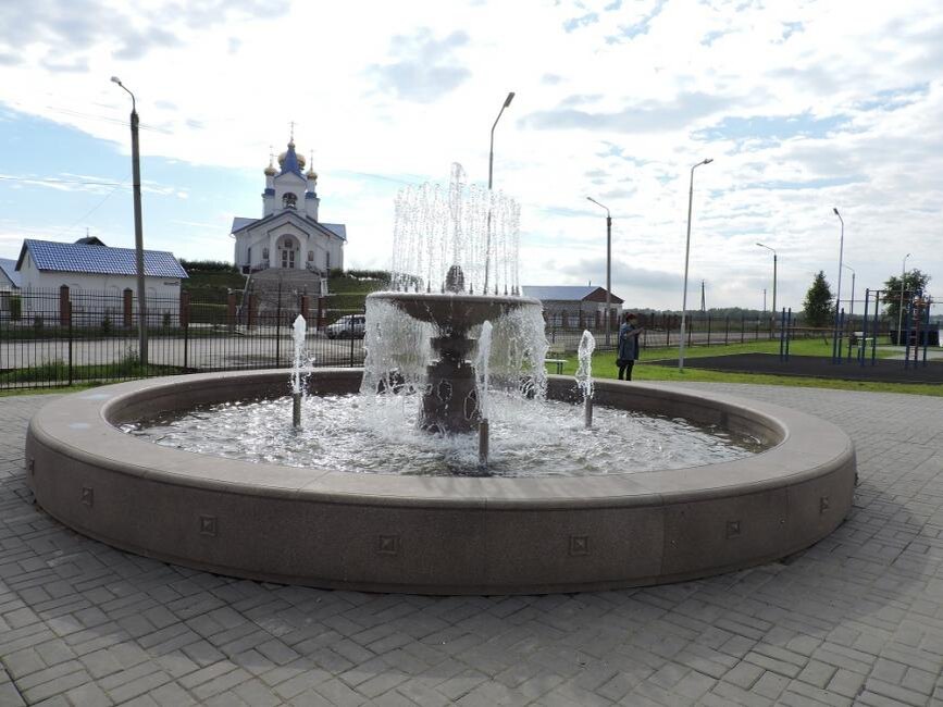    Фонтан в Линево. Фото Анны Зубаревой