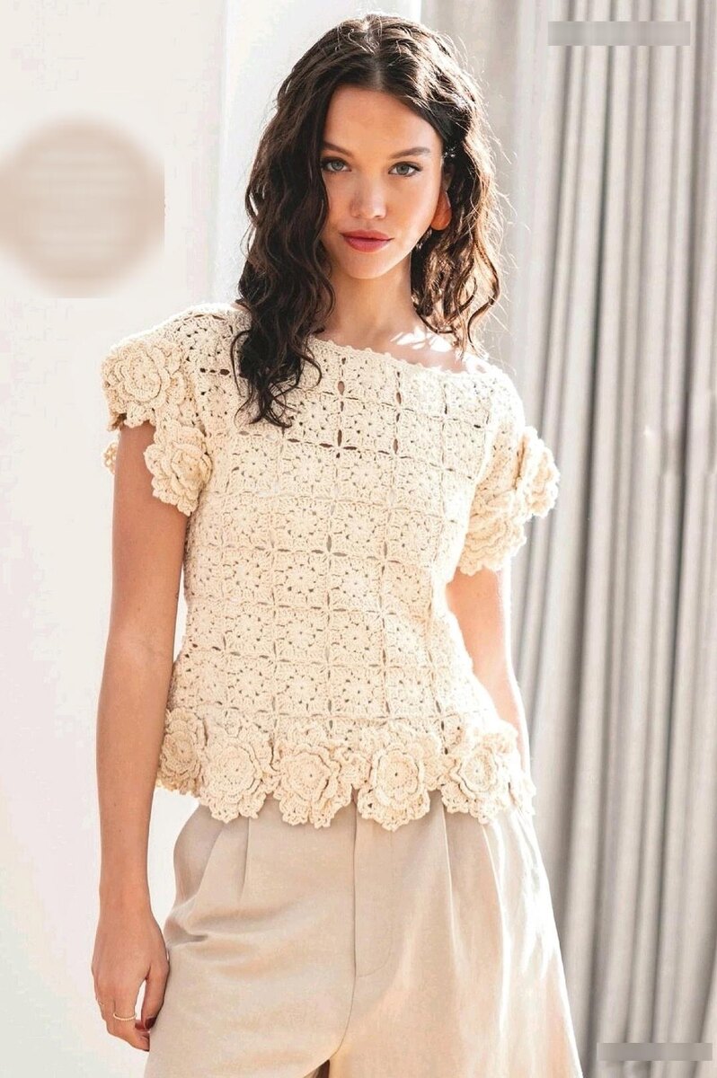 Топ крючком из мотивов