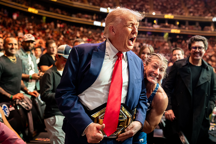    «Основной риск — это то, что все-таки Дональд Трамп своими непоследовательными действиями загонит мировую экономику в рецессию. Это всегда плохо для сырьевых цен».   
Фото: © Daniel Torok / Keystone Press Agency/ www.globallookpress.com